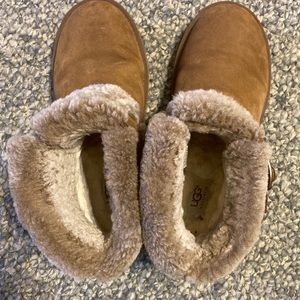 Uggs slippers